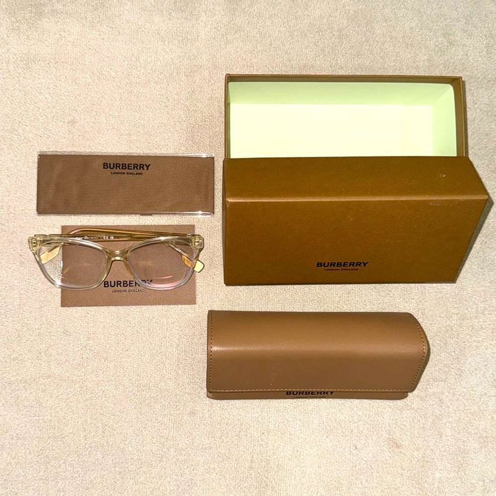 Burberry Frames are New with box, case, papers and cloth
54-15-140 V43